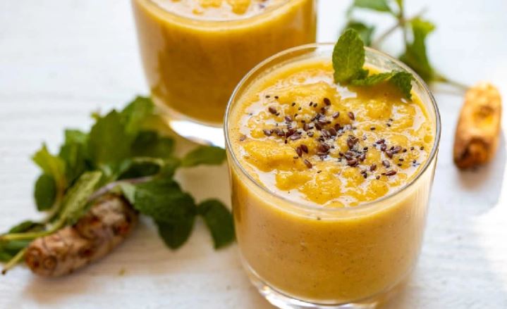 Mango Turmeric Smoothie