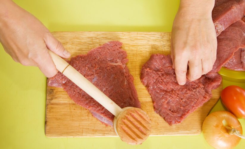 Can You Cook Raw Meat with a Wooden Spoon?